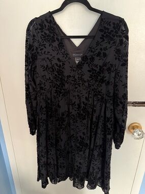 Black Floral Velvet Burnout V-Neck Dress
